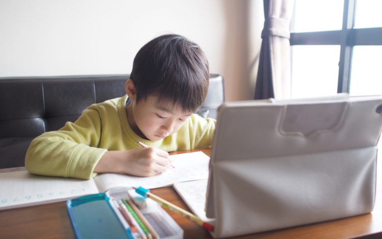 【3歳から金融と経済を学ぶ！？】日本人が知るべき世界の金融教育 | サムネイル画像